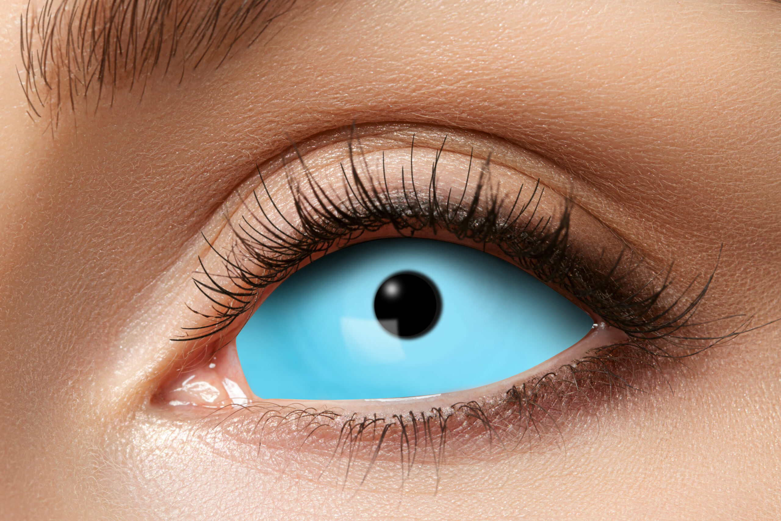 Sclera Kontaktlinsen, Full Eye hellblau (1 Paar)