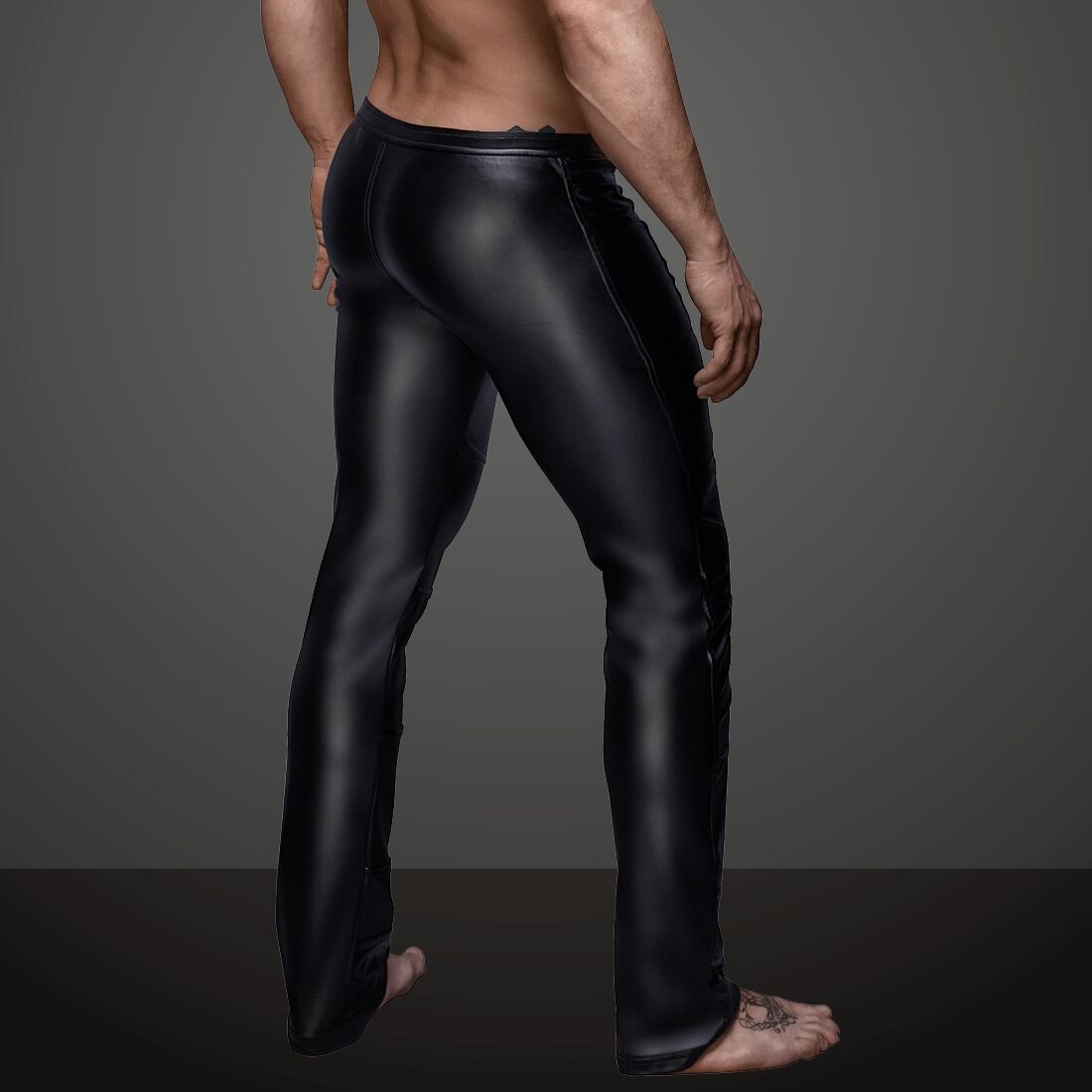 Wetlook-Hose von NoirHandmade – Bild 2